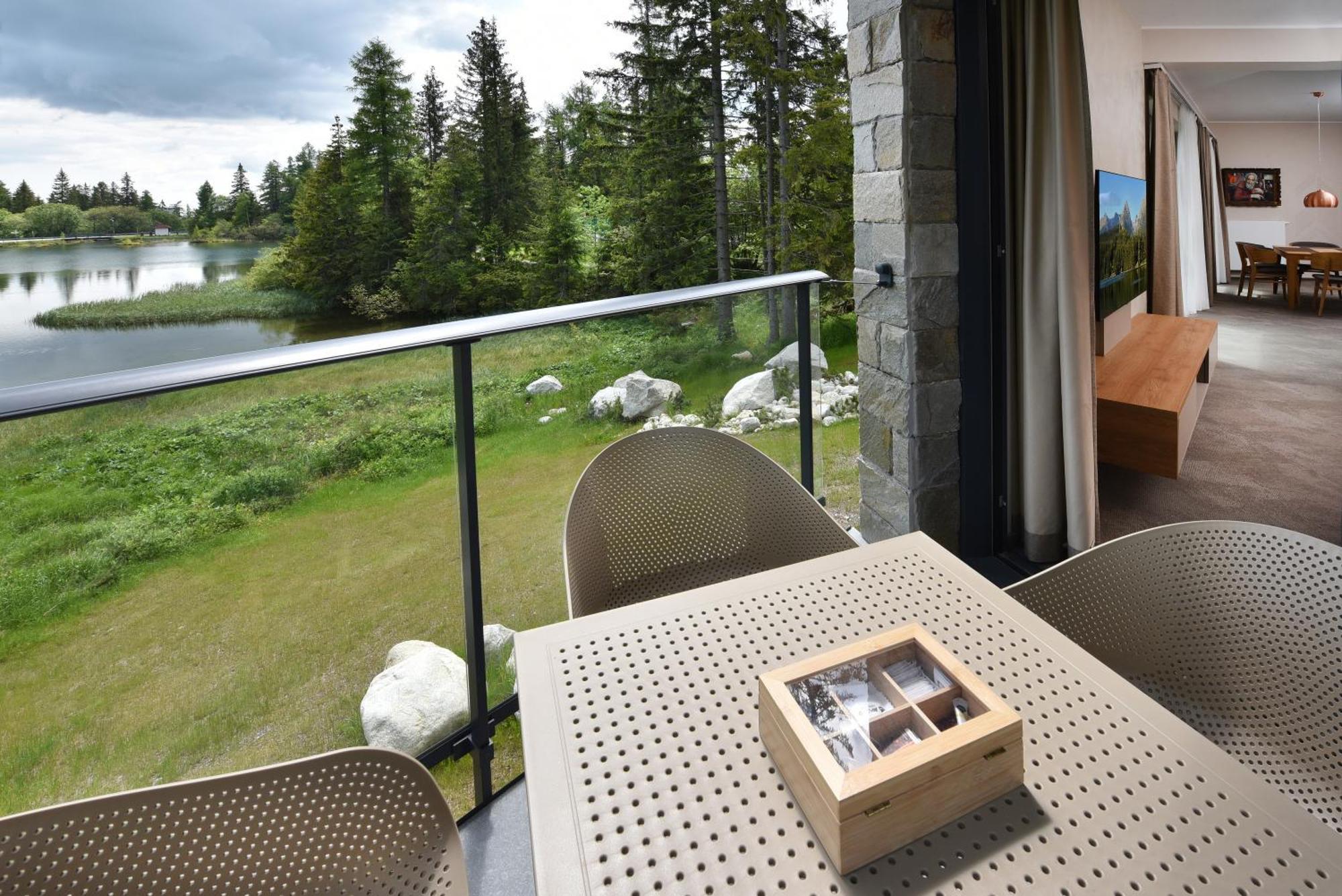 Aplend Lake Resort Štrbské Pleso Buitenkant foto